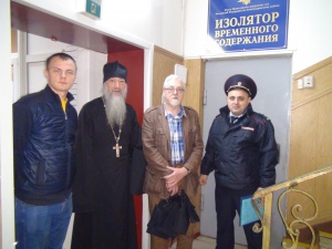 19 июня представители Общественного совета ОМВД России по Александровскому району посетили  изолятор временного содержания